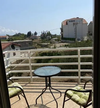 Amira דירה *
